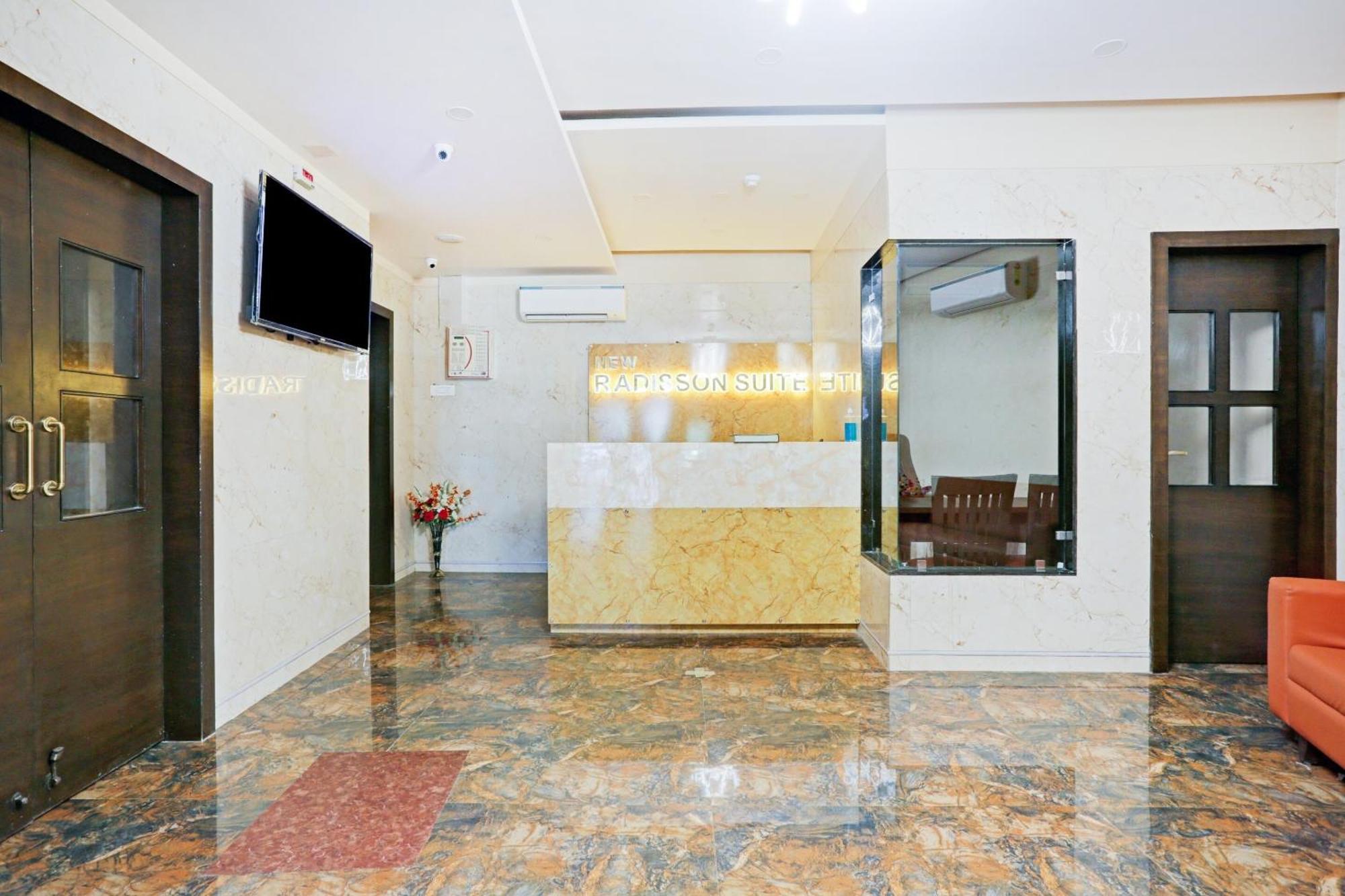 Capital O 80951 Hotel Vertigo Suite Мумбаї Екстер'єр фото